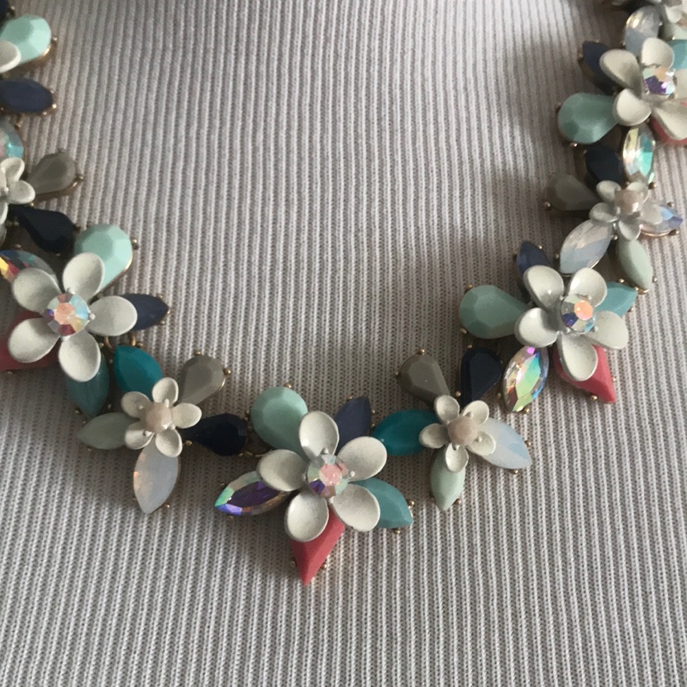 Jcrew flowery 🌸 everyday necklace